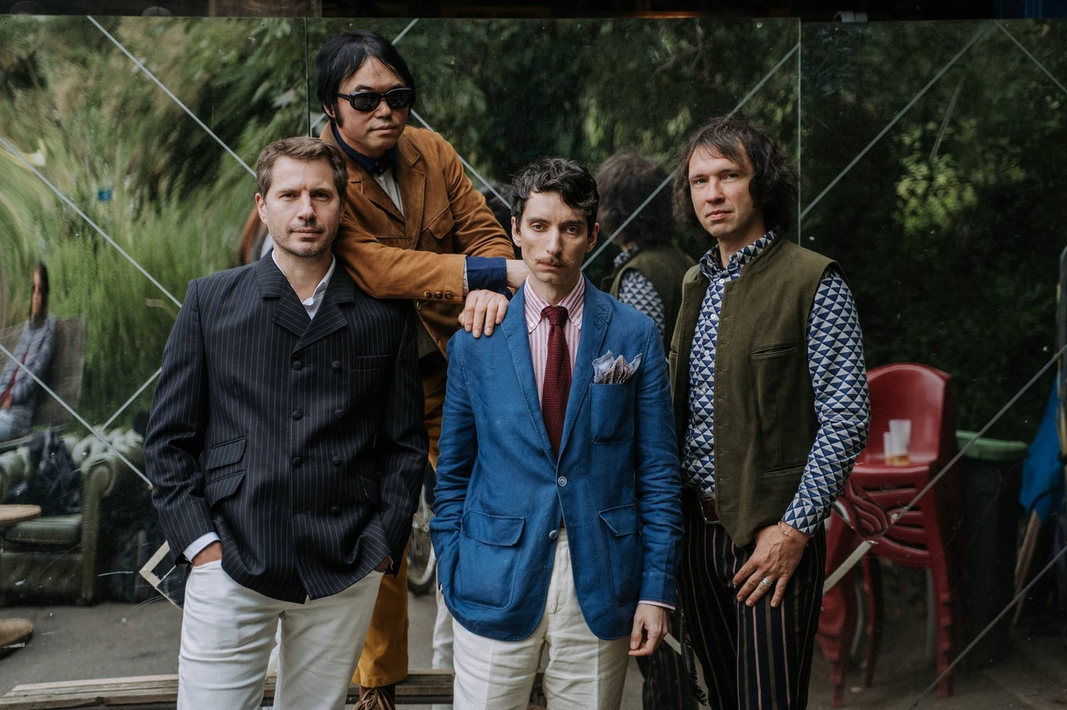 Technicolor Noir - Distroville